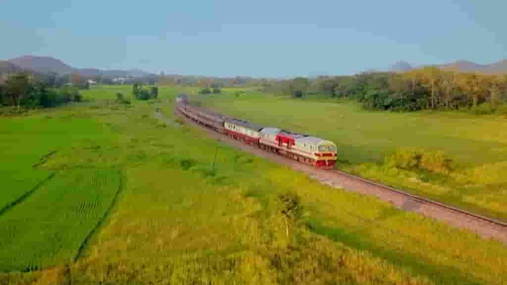  BBC纪录片《亚洲铁路纪行 Great Asian Railway Journeys 2020》第1季全20集 英语中字 720P高清网盘下载