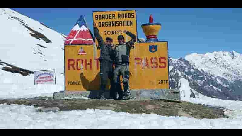 德国纪录片《喜马拉雅的召唤：穿越世界上最高的山口 Himalaya Calling:Overland to the highest passes in the world 2020》全4集 英语中英双字 1080P高清网盘下载