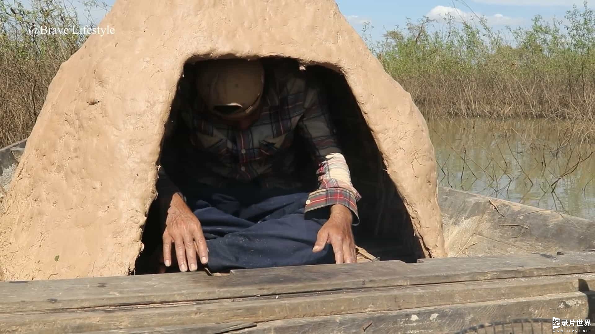 荒野求生纪录片《水叔水上生存实录》全1季