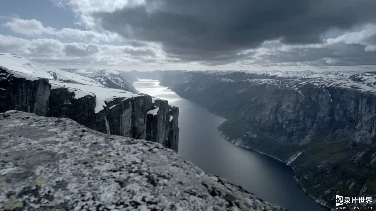 ZDF纪录片《挪威峡湾：极地之夜深海深处的生命/微光中的生命 The Norwegian Fjords 2018》全1集