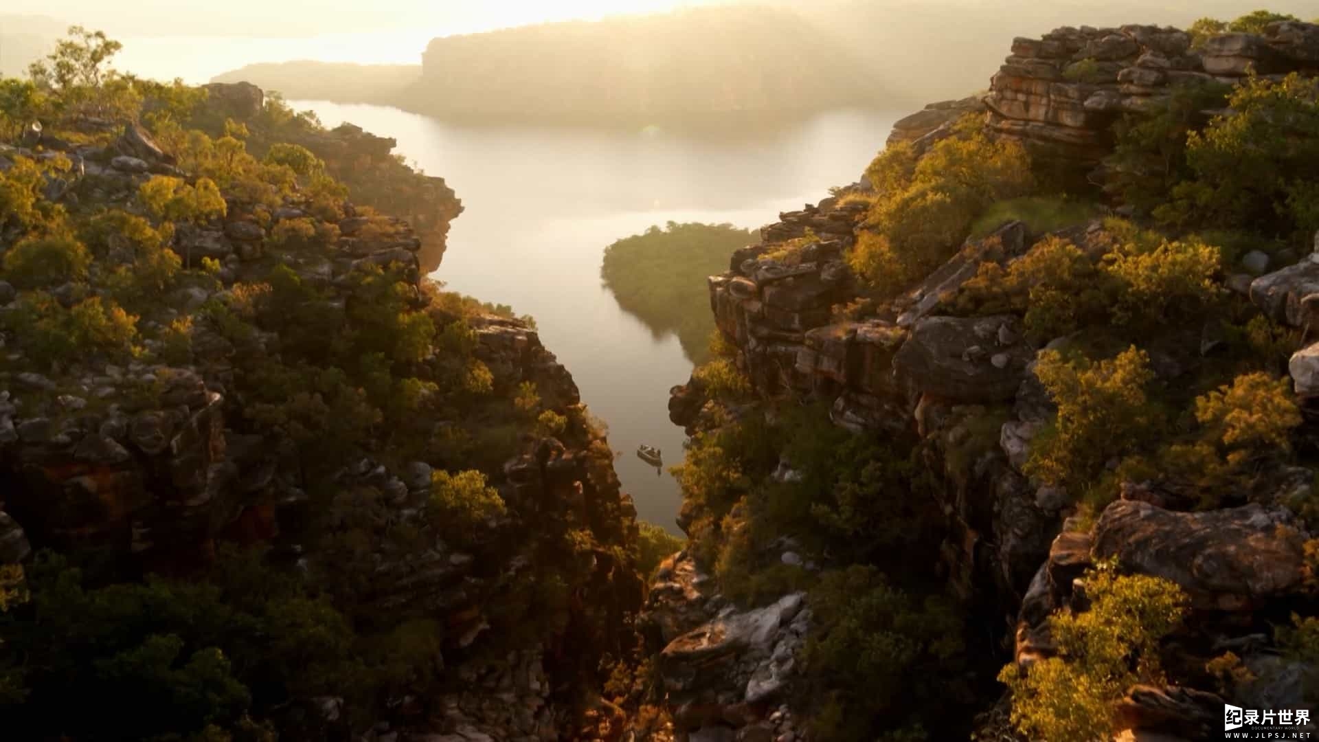 BBC纪录片《澳大利亚：地球魔幻王国/绿野仙澳  Australia: Earth's Magical Kingdom 2019》全3集