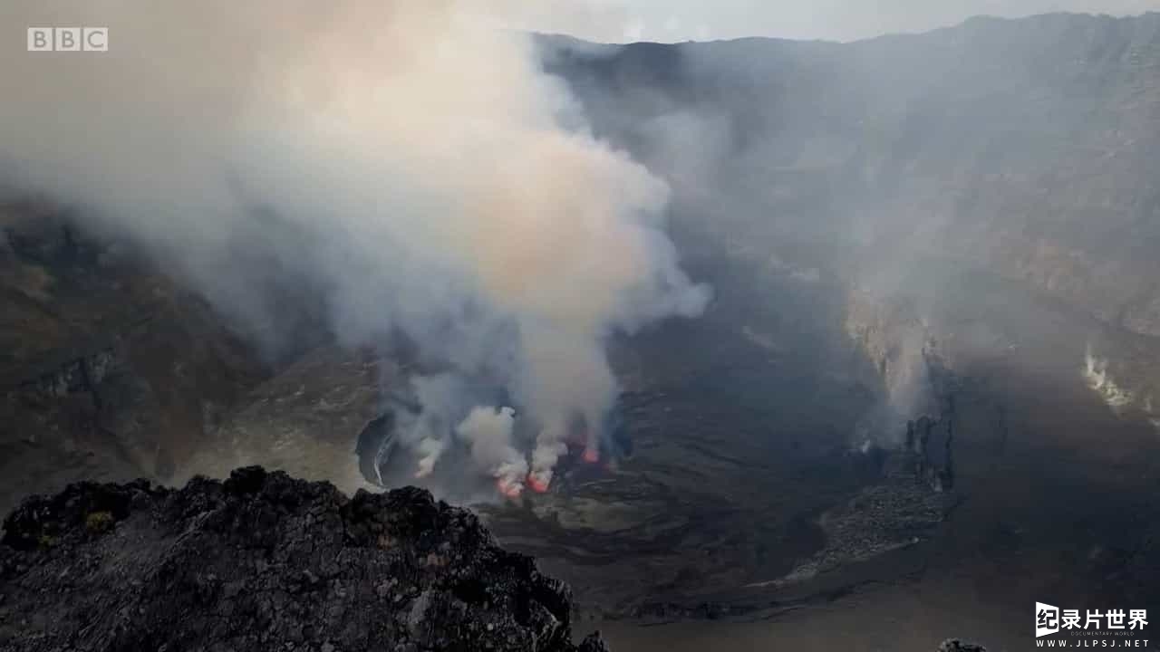 BBC纪录片《火山探险 Expedition Volcano 2017》全2集