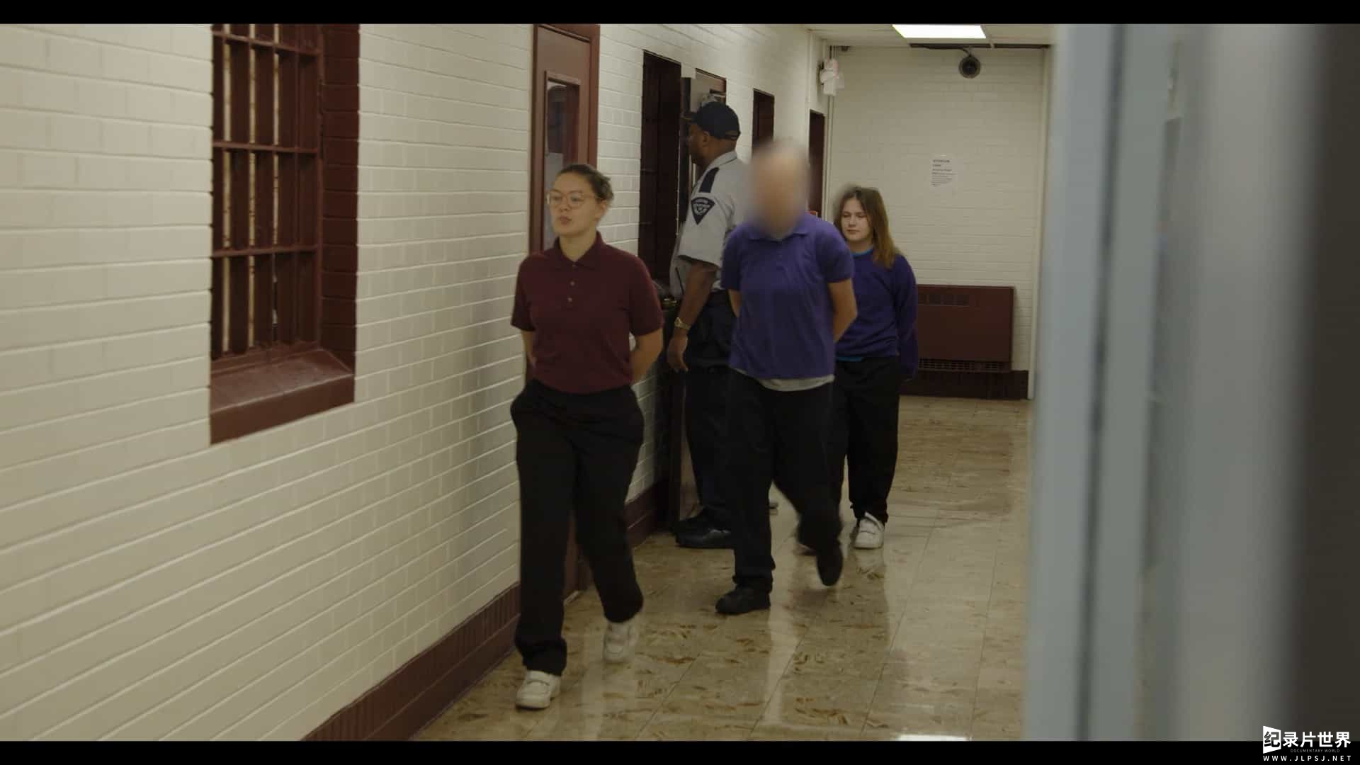 Netflix纪录片《监狱中的女孩/监禁中的女孩 Girls Incarcerated》第1-2季全16集 